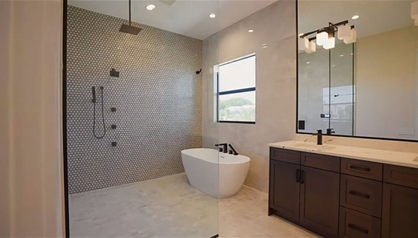 Bathroom - Playa Vista